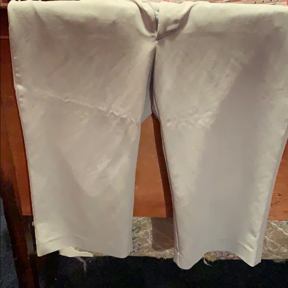 Capri pants